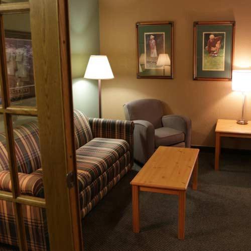 Boarders Inn And Suites By Cobblestone Hotels - Fayette Dış mekan fotoğraf