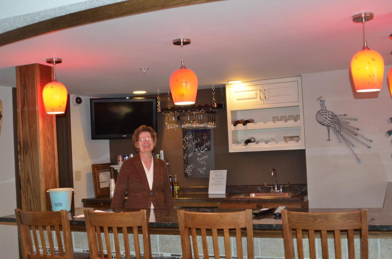 Boarders Inn And Suites By Cobblestone Hotels - Fayette Dış mekan fotoğraf